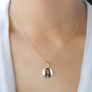 Gold Round Photo Pendant