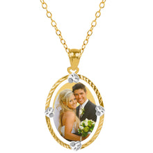 Load image into Gallery viewer, Diamond Cut Oval Color Photo Pendant